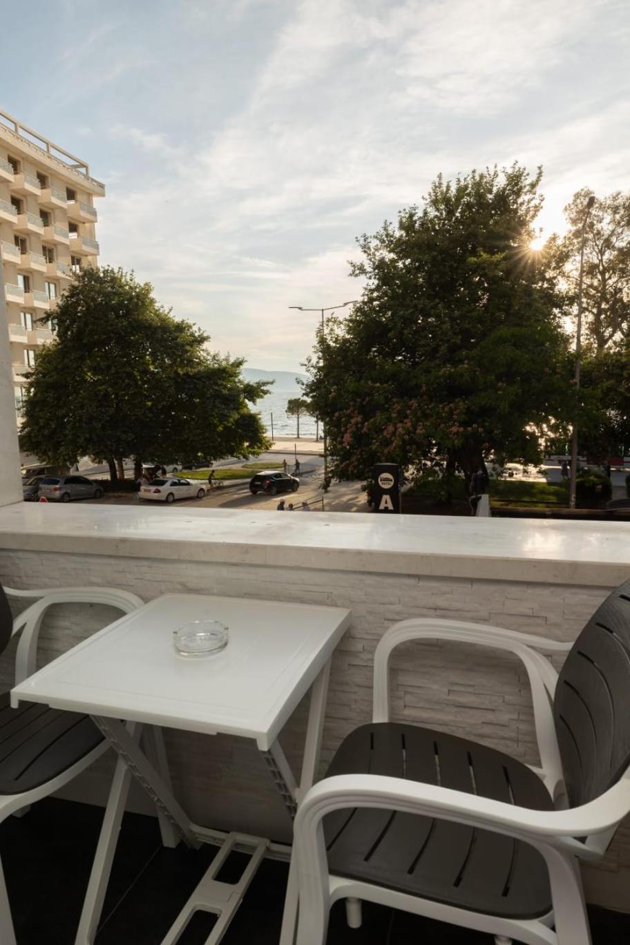 Aglon Twin'S Hotel Vlorë Εξωτερικό φωτογραφία